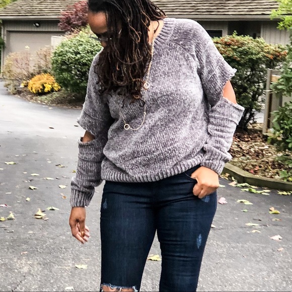 LAST ONE/SMALL Cold Elbows Chenille Sweater- GREY - Picture 4 of 8